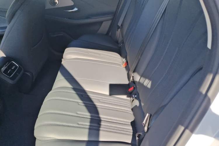 Used Chery Fengyun A8 2025 Model 70km Standard Version Left Rear Seat