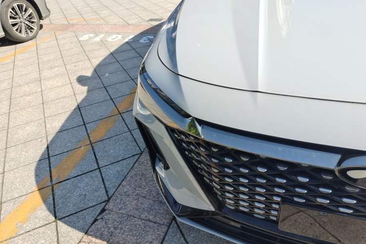 Used Chery Fengyun A8 2025 Model 70km Standard Version Right Front Headlight