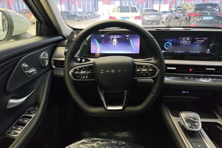Used Chery Fengyun A8 2025 Model 70km Standard Version Steering Wheel