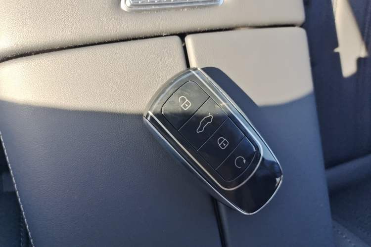 Used Chery Fengyun A8 2025 Model 70km Standard Version Vehicle Key