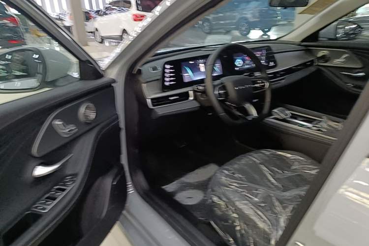 Used Chery Fengyun A8 2025 Model 70km Standard Version Driver Seat