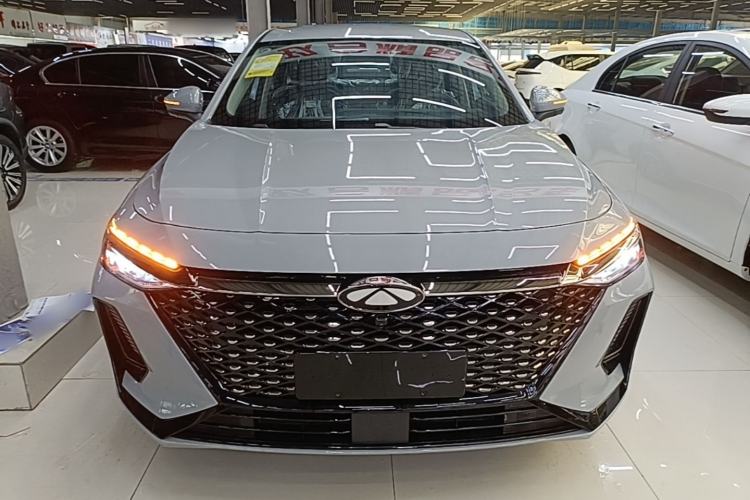 Used Chery Fengyun A8 2025 Model 70km Standard Version Front