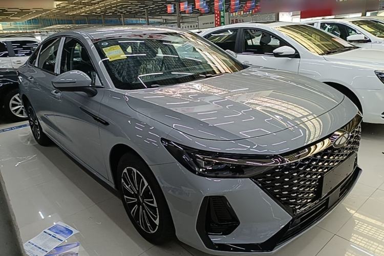 Used Chery Fengyun A8 2025 Model 70km Standard Version Front Right 45 Deg