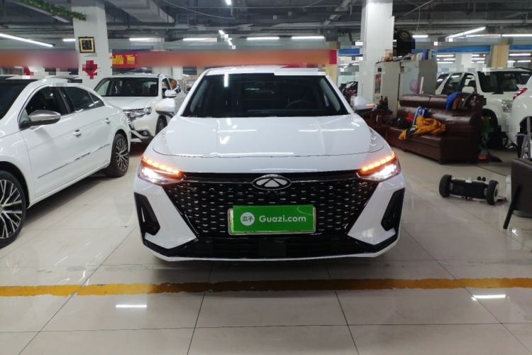 Used Chery Fengyun A8 2025 Model 70km Basic Version Front