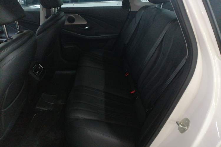 Used Chery Fengyun A8 2025 Model 70km Basic Version Left Rear Seat