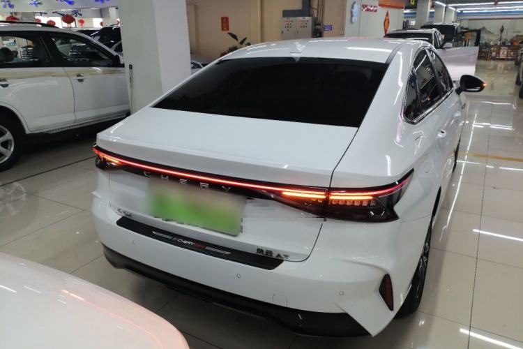 Used Chery Fengyun A8 2025 Model 70km Basic Version Rear
