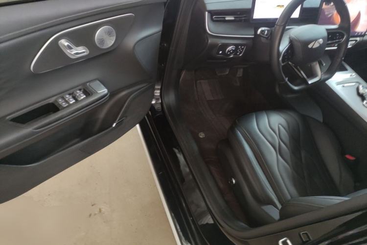 Used Chery Fengyun A8L 2025 1.5 TGDI 145 km Comfort Version Driver Seat