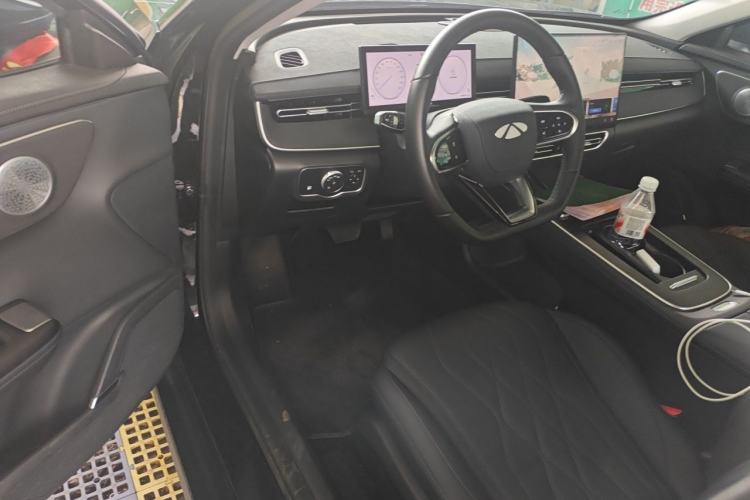 Used Chery Fengyun A8L 2025 1.5 TGDI 145 km Standard Version Driver Seat