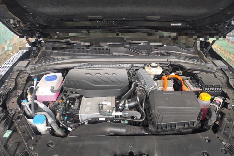 Used Chery Fengyun A8L 2025 1.5 TGDI 145 km Standard Version Engine Bay