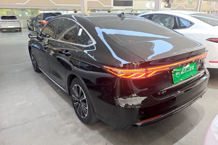 Used Chery Fengyun A8L 2025 1.5 TGDI 145 km Standard Version Exterior 2