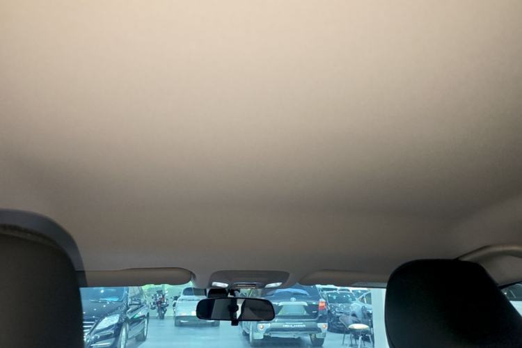 Used Chery Fengyun A8L 2025 1.5 TGDI 145 km Standard Version Headliner