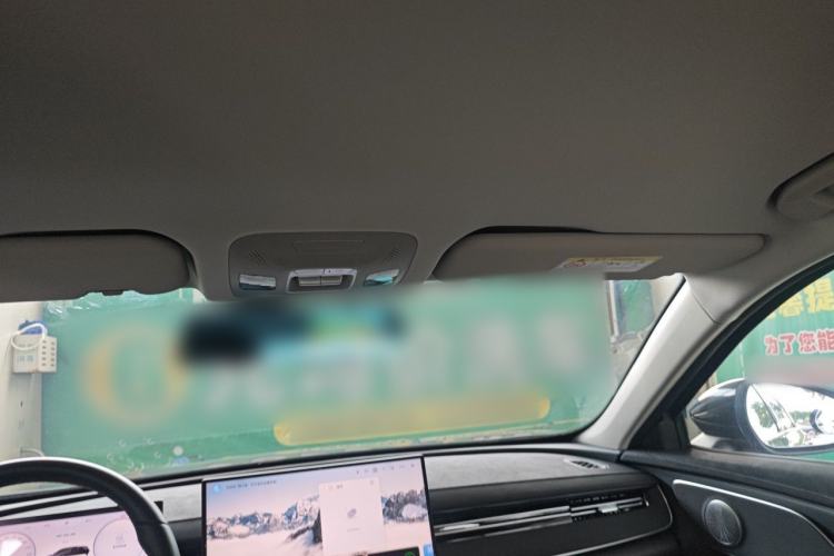 Used Chery Fengyun A8L 2025 1.5 TGDI 145 km Standard Version Headliner