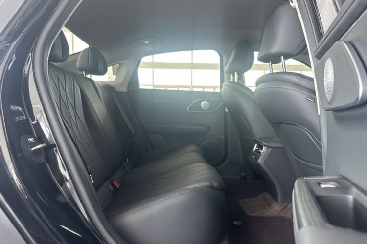 Used Chery Fengyun A8L 2025 1.5 TGDI 145 km Standard Version Interior 4