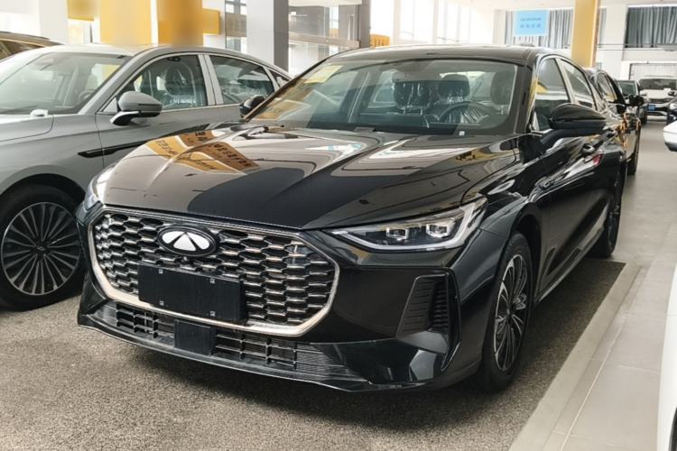 Chery Fengyun A8L 2025 1.5 TGDI 145 km Comfort Version