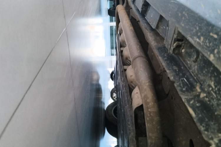 Used Chery Fengyun A8L 2025 1.5 TGDI 145 km Standard Version Left Side Sill