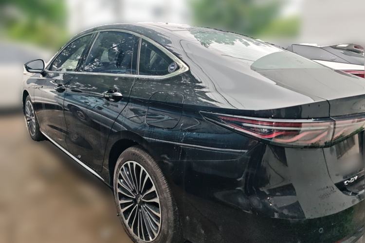 Used Chery Fengyun A8L 2025 1.5 TGDI 145 km Luxury Version Rear Left 45 Deg