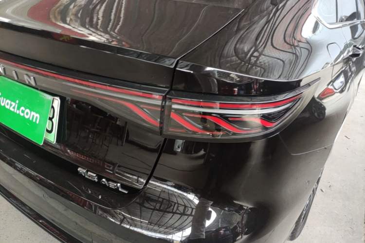Used Chery Fengyun A8L 2025 1.5 TGDI 145 km Comfort Version Right Rear Taillight
