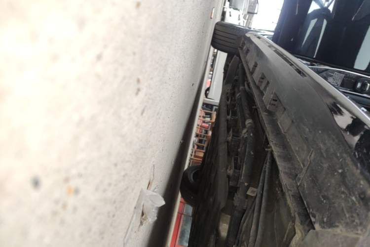 Used Chery Fengyun A8L 2025 1.5 TGDI 145 km Comfort Version Right Side Sill