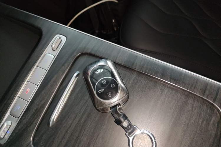 Used Chery Fengyun A8L 2025 1.5 TGDI 145 km Comfort Version Vehicle Key