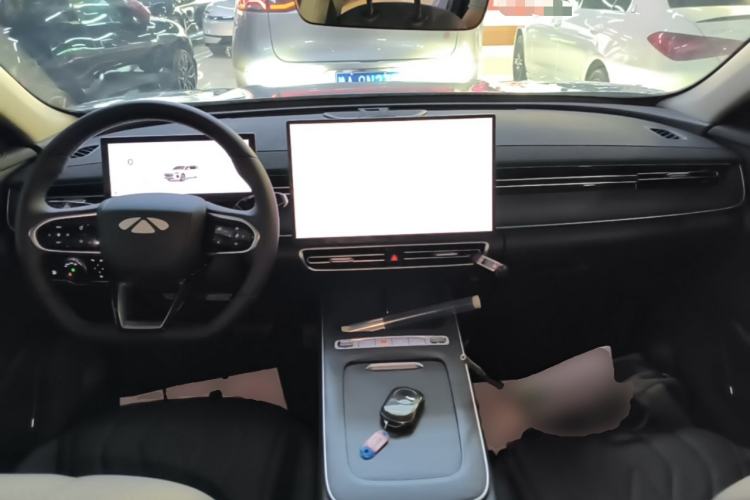 Used Chery Fengyun A8L 2025 1.5 TGDI 145 km Luxury Version Center Console
