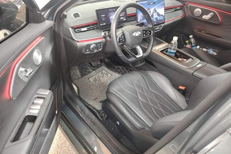 Used Chery Fengyun A8L 2025 1.5 TGDI 145 km Luxury Version Driver Seat