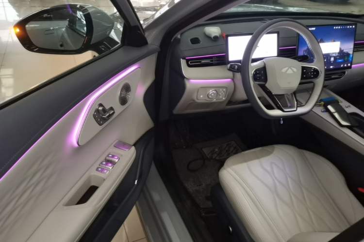Used Chery Fengyun A8L 2025 1.5 TGDI 145 km Luxury Version Driver Seat