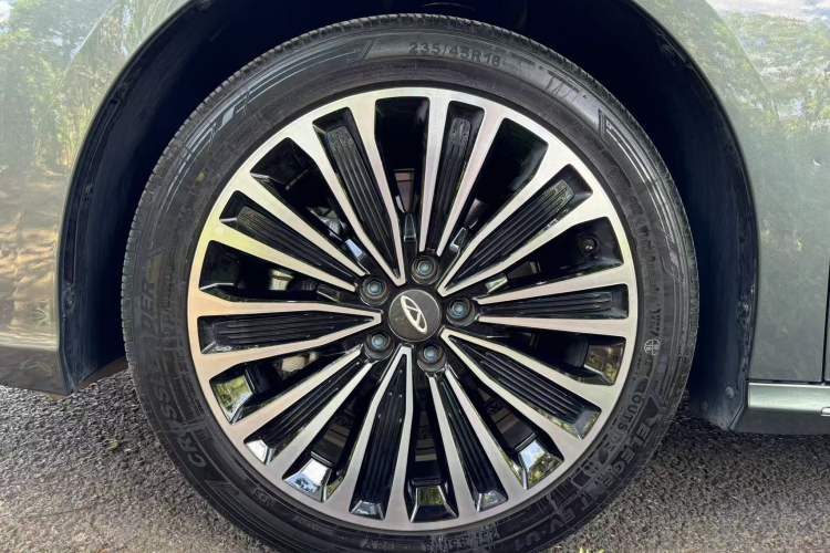 Used Chery Fengyun A8L 2025 1.5 TGDI 145 km Luxury Version Exterior 10