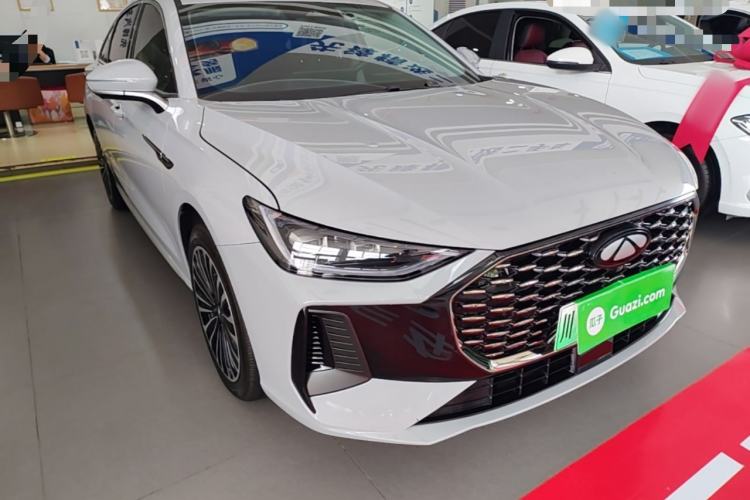 Used Chery Fengyun A8L 2025 1.5 TGDI 145 km Luxury Version Front Right 45 Deg