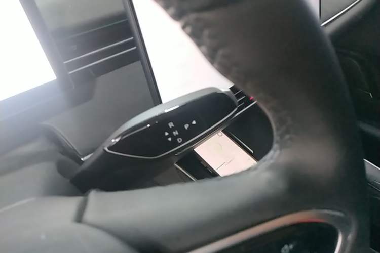 Used Chery Fengyun A8L 2025 1.5 TGDI 145 km Luxury Version Gear Lever