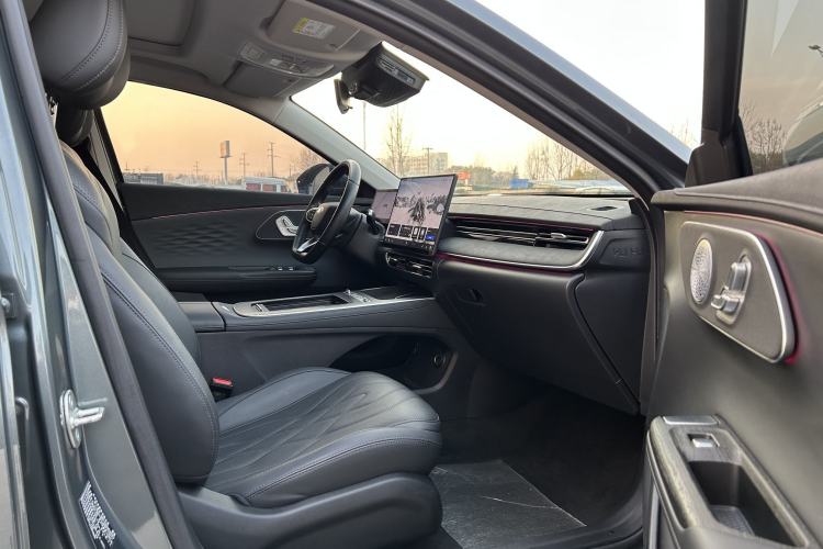 Used Chery Fengyun A8L 2025 1.5 TGDI 145 km Luxury Version Interior 2