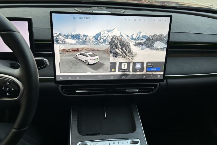 Used Chery Fengyun A8L 2025 1.5 TGDI 145 km Luxury Version Interior 4
