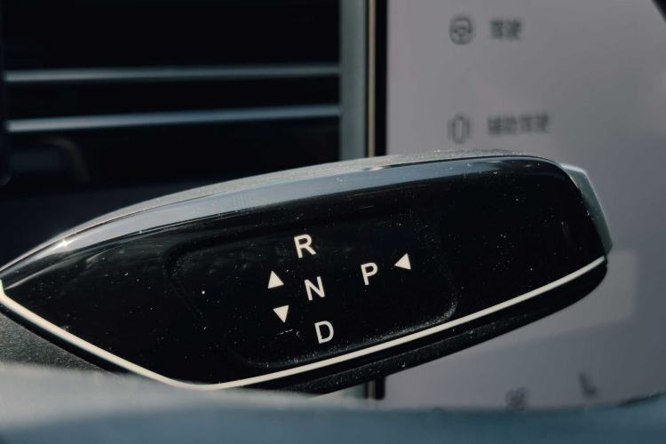 Used Chery Fengyun A8L 2025 1.5 TGDI 145 km Luxury Version Interior 6