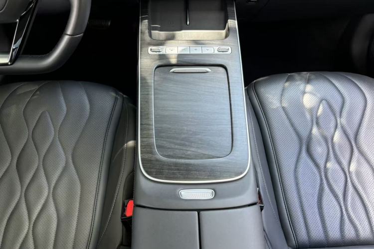 Used Chery Fengyun A8L 2025 1.5 TGDI 145 km Luxury Version Interior 6