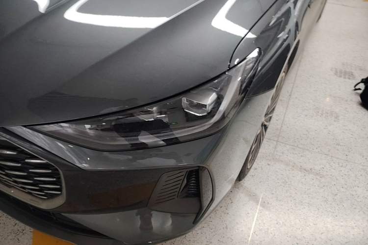 Used Chery Fengyun A8L 2025 1.5 TGDI 145 km Luxury Version Left Front Headlight