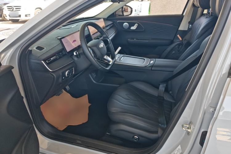 Used Chery Fengyun A8L 2025 1.5 TGDI 145 km Luxury Version Left Front Seat