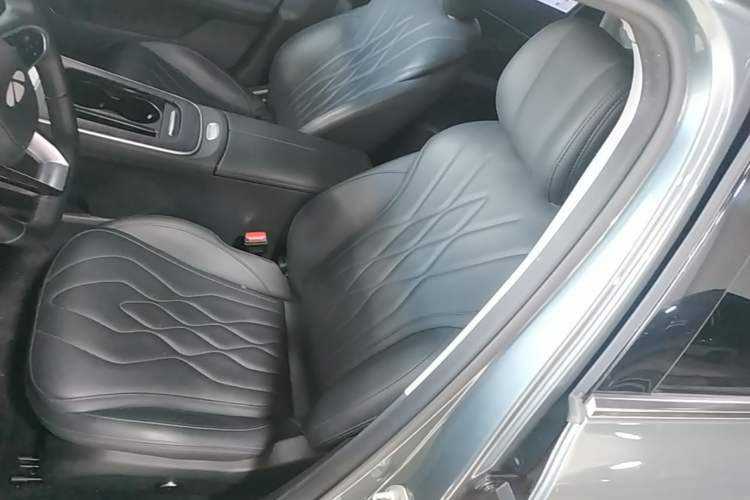 Used Chery Fengyun A8L 2025 1.5 TGDI 145 km Luxury Version Left Front Seat