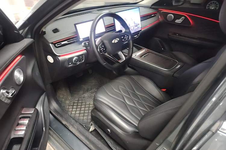 Used Chery Fengyun A8L 2025 1.5 TGDI 145 km Luxury Version Left Front Seat
