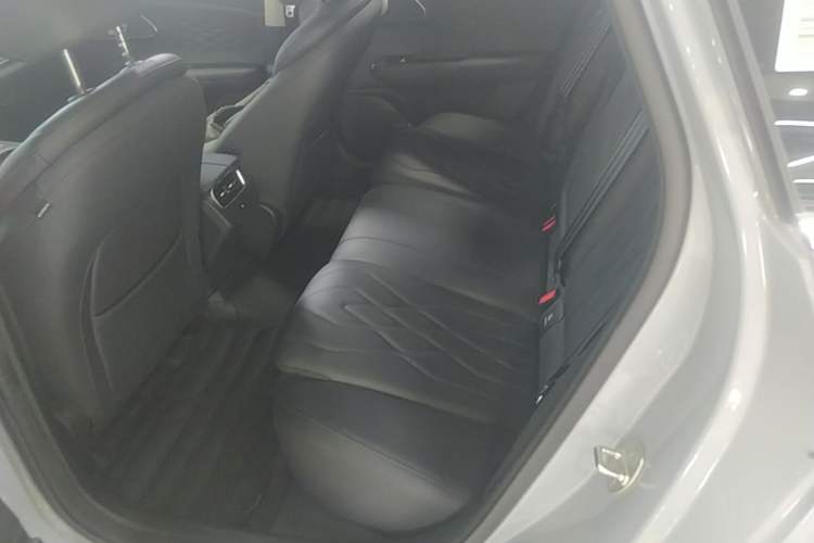 Used Chery Fengyun A8L 2025 1.5 TGDI 145 km Luxury Version Left Rear Seat