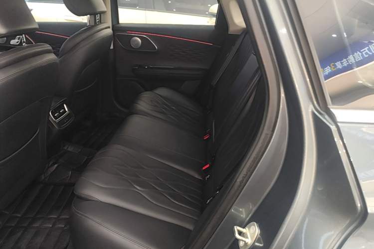 Used Chery Fengyun A8L 2025 1.5 TGDI 145 km Luxury Version Left Rear Seat