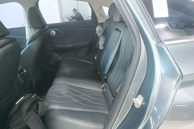 Used Chery Fengyun A8L 2025 1.5 TGDI 145 km Luxury Version Left Rear Seat