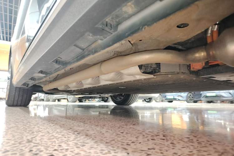 Used Chery Fengyun A8L 2025 1.5 TGDI 145 km Luxury Version Left Side Sill