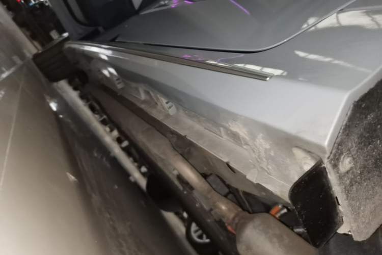 Used Chery Fengyun A8L 2025 1.5 TGDI 145 km Luxury Version Left Side Sill