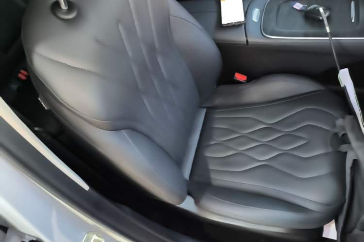 Used Chery Fengyun A8L 2025 1.5 TGDI 145 km Luxury Version Right Front Seat