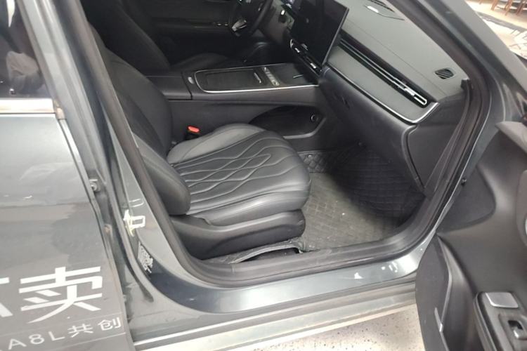 Used Chery Fengyun A8L 2025 1.5 TGDI 145 km Luxury Version Right Front Seat