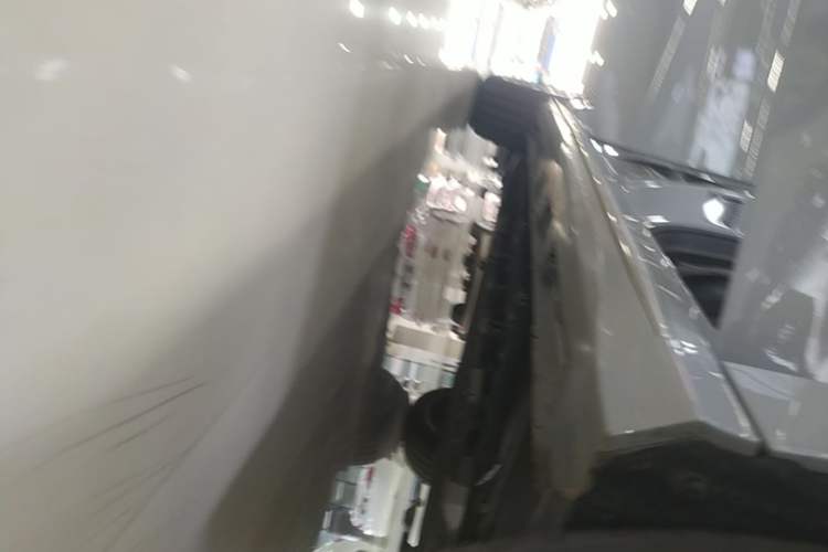 Used Chery Fengyun A8L 2025 1.5 TGDI 145 km Luxury Version Right Side Sill