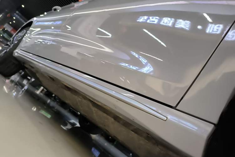 Used Chery Fengyun A8L 2025 1.5 TGDI 145 km Luxury Version Right Side Sill