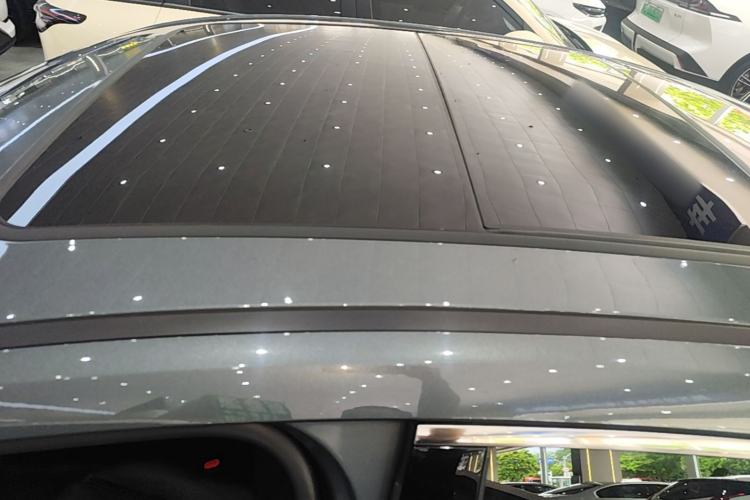 Used Chery Fengyun A8L 2025 1.5 TGDI 145 km Luxury Version Roof