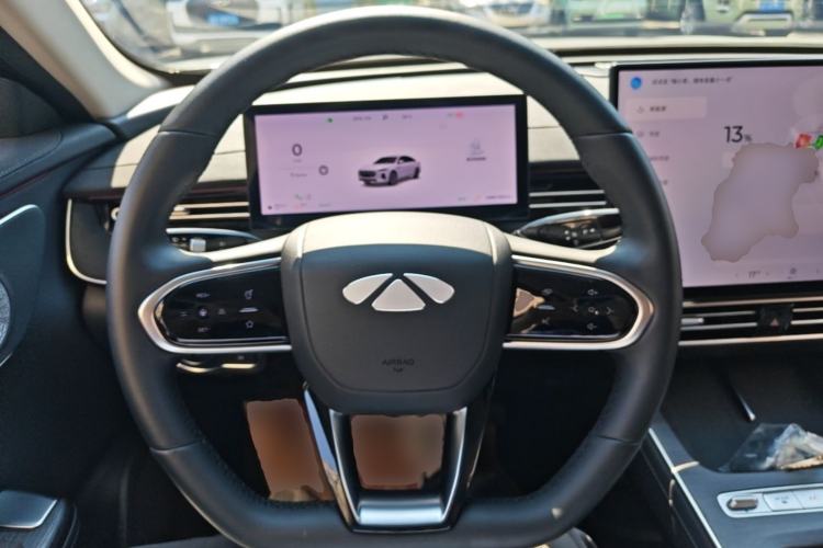 Used Chery Fengyun A8L 2025 1.5 TGDI 145 km Luxury Version Steering Wheel