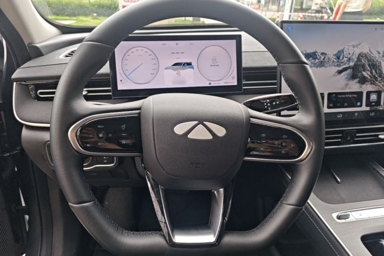 Used Chery Fengyun A8L 2025 1.5 TGDI 145 km Luxury Version Steering Wheel