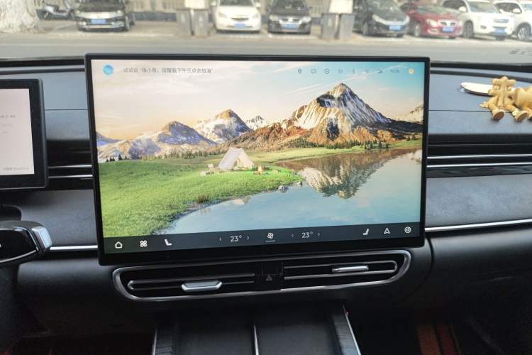 Used Chery Fengyun A8L 2025 1.5 TGDI 145 km Luxury Version Audio And AC Panel